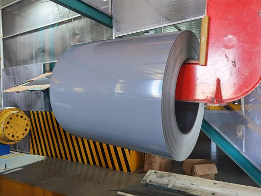 Fabricante de bobinas de alumínio revestidas de cor duráveis com resistência à tração de 150-550Mpa